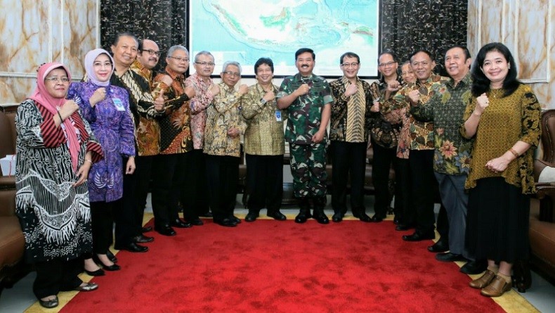 Panglima TNI Terima Kunjungan 15 Profesor UNS