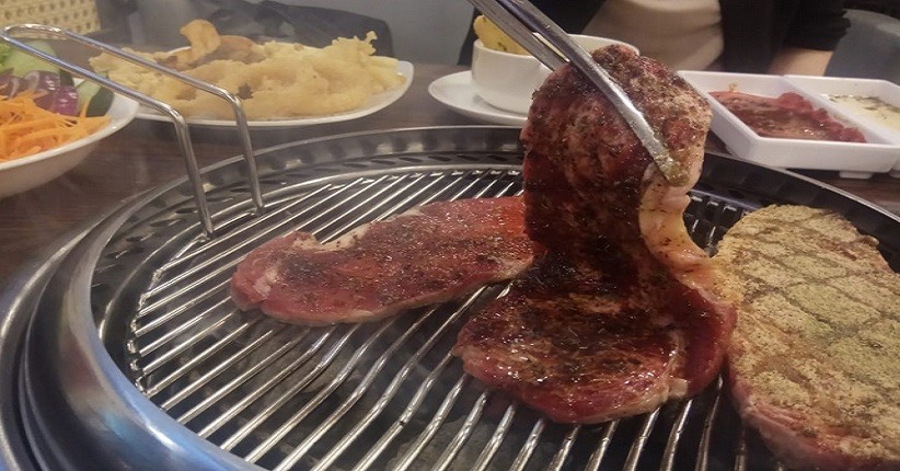 Asyiknya BBQ-an Sepuasnya di Steak 21, Ada Menu Buffet & Daging Lebih Tebal