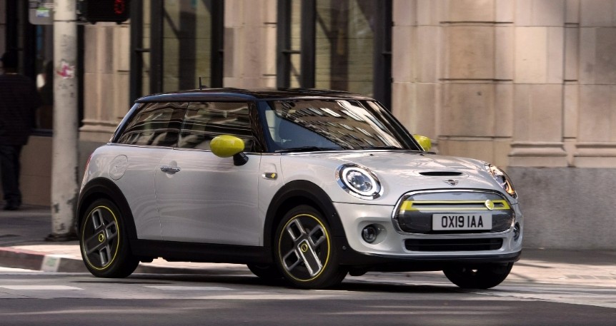 Baru Diluncurkan, Pesanan Mobil Listrik MINI Tembus 45.000 Unit