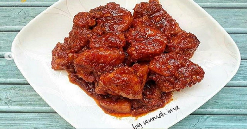 Ide Menu untuk Makan Malam, Enaknya Bikin Ayam Masak Merah Khas Melayu