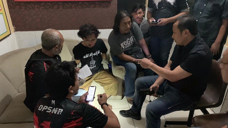 Penyerangan Polisi, Anggota Polsek Wonokromo Dibacok Orang Tak Dikenal