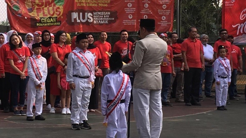 Kompak, Anak-Anak dan Orangtua di Grand Matoa Ciganjur Upacara HUT Kemerdekaan