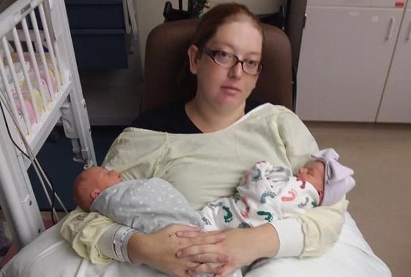 Dikira Sakit Batu Ginjal, Ternyata di Perut Ibu Muda Ini Ada 3 Bayi