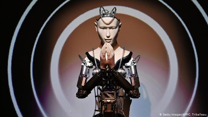 Wah, Kini Ada Pendeta Buddha dari Robot Bisa Berkhotbah dan Berdoa di Jepang