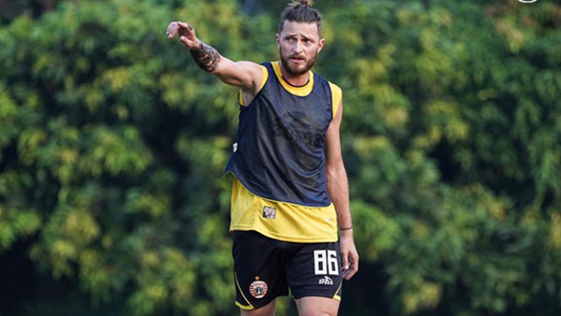 Persija Tetap Biayai Perawatan Cedera Steven Paulle