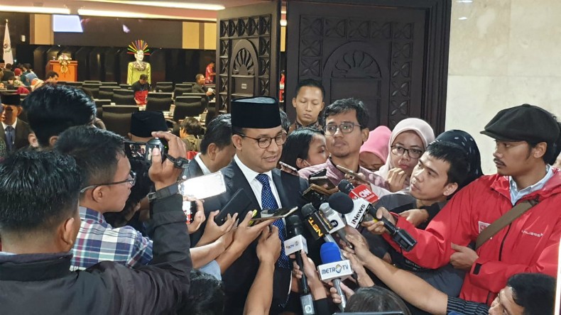 Gubernur DKI Anies Baswedan Kerahkan 40 Ambulans saat Demo Mahasiswa dan Pelajar