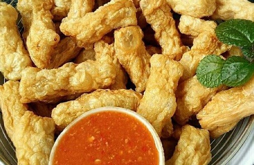 Mencicipi Fukien Khas Bangka, Rasanya Lezat dan Gurih saat Digoreng