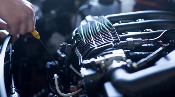 Servis Rutin Kendaraan, Berdasarkan Jarak Kilometer atau Waktu?