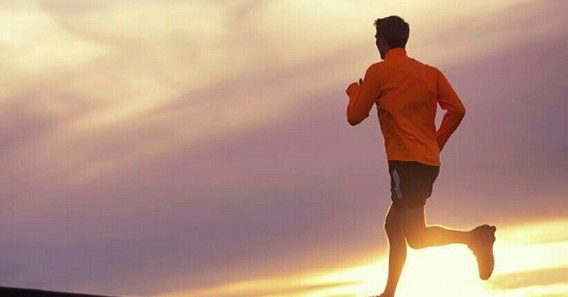 Berlari Kenakan Jaket Parasut Bikin Kurus? Begini Faktanya menurut Dokter