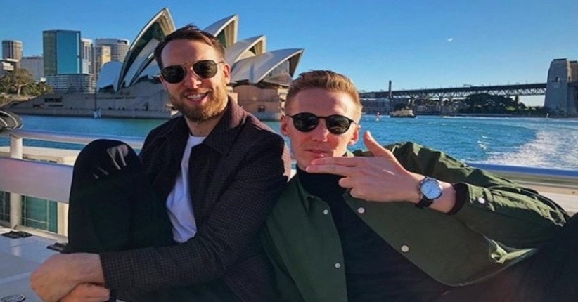 Honne Ingin Ajak Gempi Naik Panggung saat Konser di Jakarta