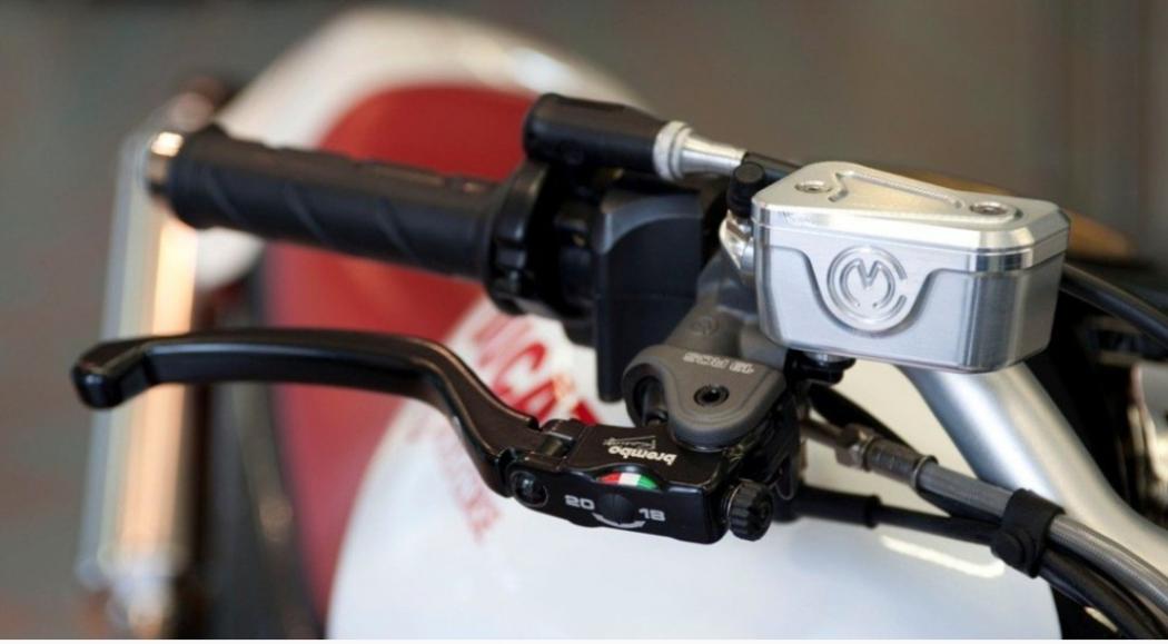 Ini Kebiasaan Buruk Pengendara Motor yang Bisa Menyebabkan Rem Blong