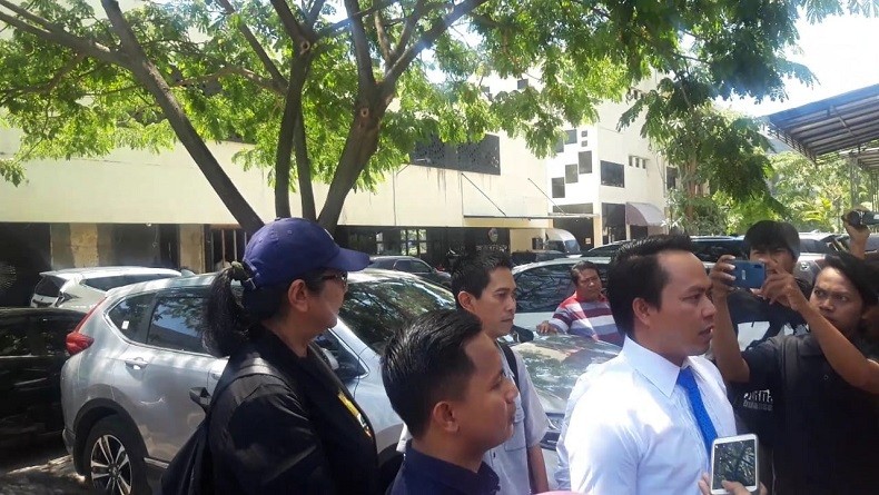 Susi, Tersangka Pengepungan Asrama Mahasiswa Papua Diperiksa di Polda Jatim