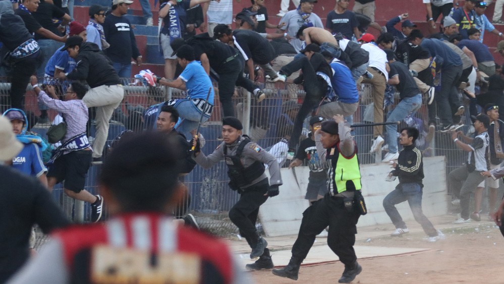 Persik Vs PSIM Rusuh Antarpenonton, PT Liga Tunggu Laporan Resmi