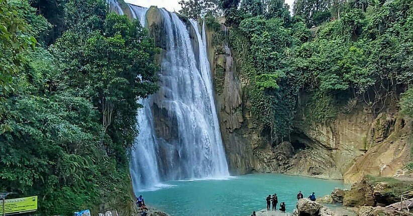 Terpikat Keindahan Air Terjun Nglirip di Tuban, Airnya Kebiruan saat Kemarau