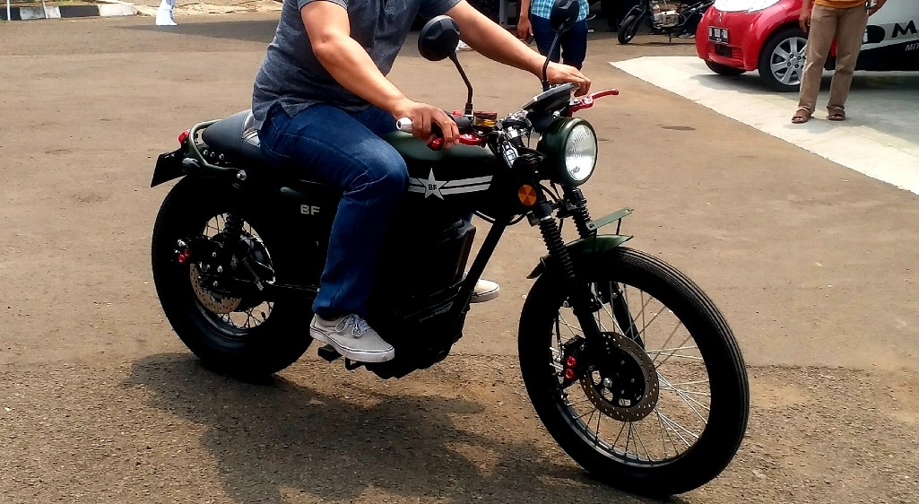 Motor Listrik Retro Buatan Semarang Ini Curi Perhatian, Begini Tampilannya
