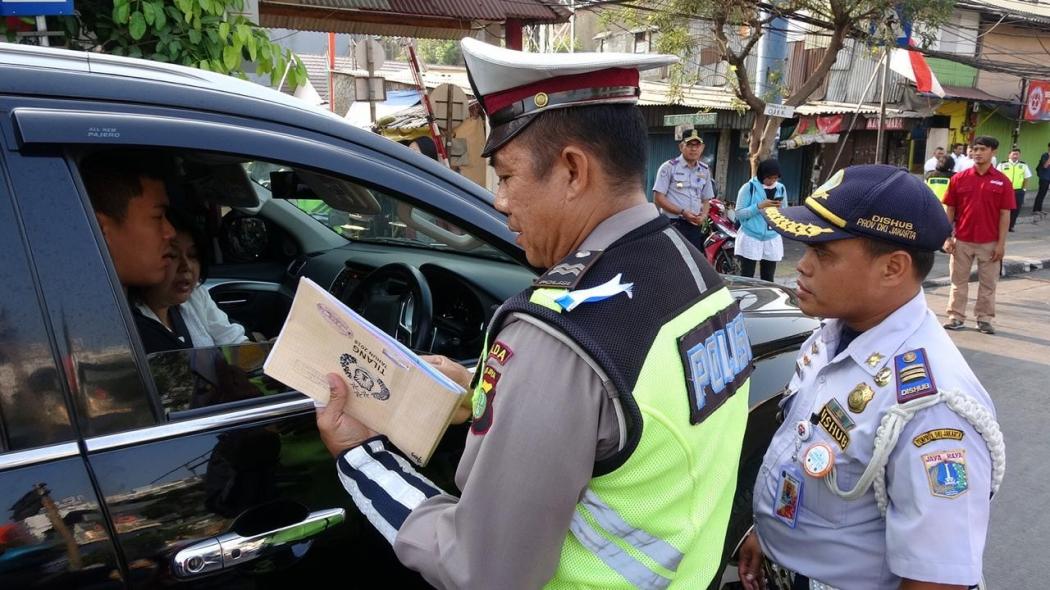 Evaluasi Hari Pertama Perluasan Ganjil Genap, Pelanggar di Sore Lebih Banyak