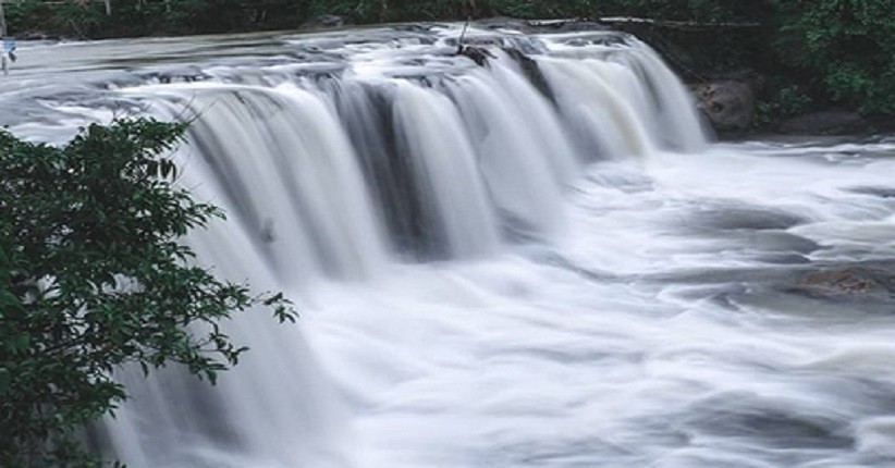 Inspirasi Wisata di Tasikmalaya, Ada Air Terjun Eksotis Berundak-undak