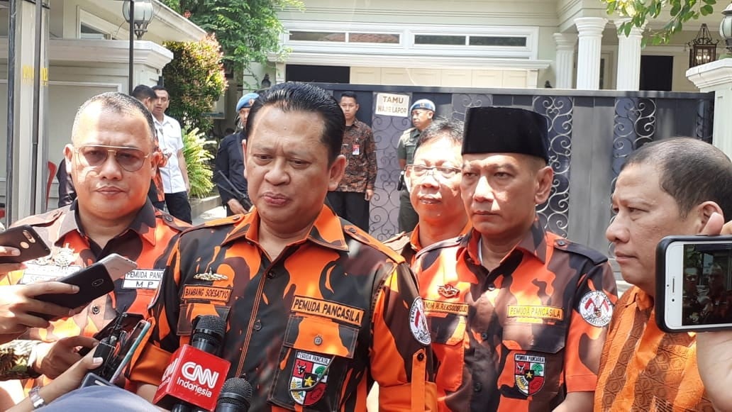 Kunjungi Kediaman Ma'ruf Amin, Ini yang Dibicarakan Bamsoet