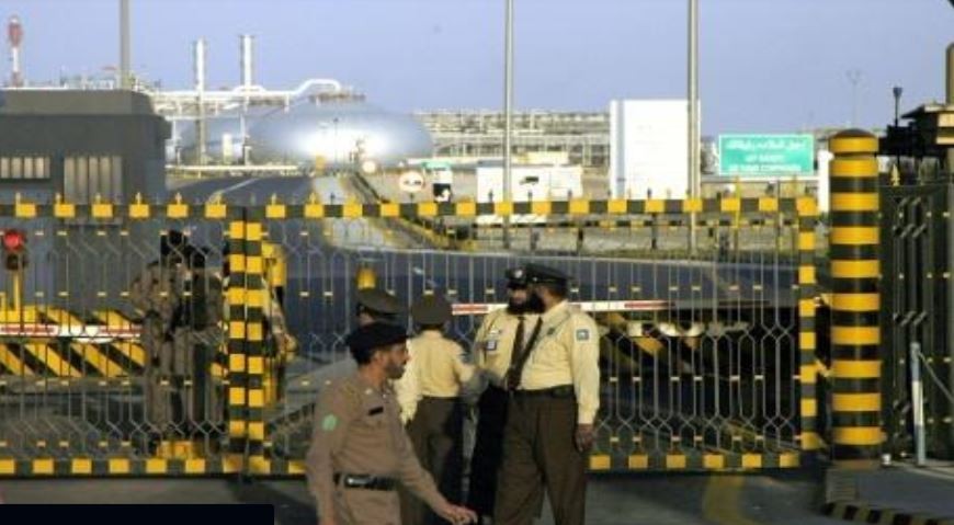 Diserang Drone, 2 Fasilitas Minyak Arab Saudi Terbakar