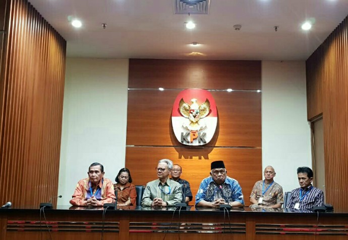 Taufiequrachman Ruki Minta Presiden dan DPR Tak Terburu-buru Bahas Revisi UU KPK