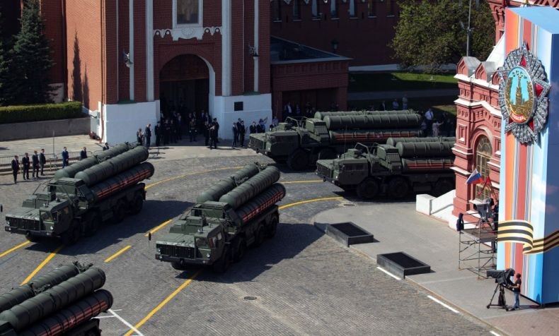 Rusia Perkuat Militer di Kutub Utara dengan Menebar Rudal Pertahanan S-400