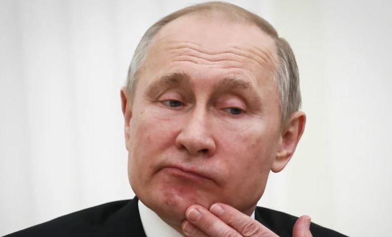 Putin Tawarkan Rudal S-400 Rusia ke Saudi Pascaserangan di Fasilitas Minyak