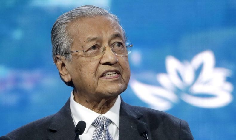 Mahathir Ancam Perusahaan Malaysia Biang Kerok Kebakaran Hutan di Indonesia
