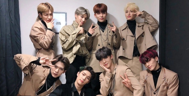 Smartfren Wow Concert Hadirkan Deretan Bintang Ternama, Ada Ateez dan Chung Ha 
