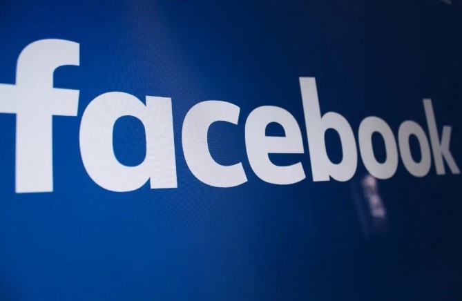 Facebook Garap Kacamata AR Bareng Induk Perusahaan Ray-Ban