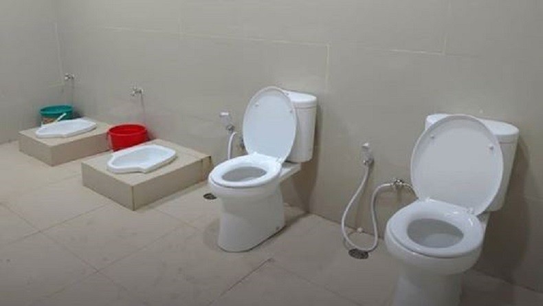 Heboh Toilet Tanpa Sekat di Stasiun Ciamis, Warganet: Bisa Buang Air Berjamaah