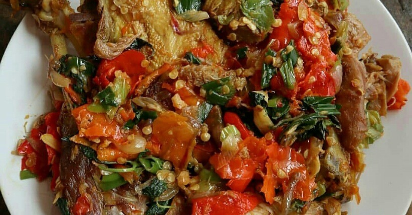Ayam Kemangi Bumbu Pedas, Aromanya Wangi Bikin Ketagihan