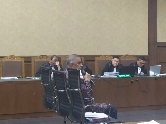 Sofyan Basir Menangis saat Jelaskan Niatnya Tak Korupsi di PLTU Riau-1