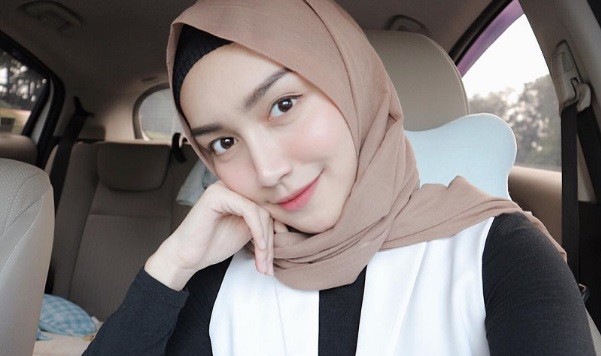 Sindir Mahasiswa yang Demo di Gedung DPR, Melody Prima Menuai Hujatan