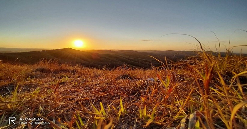 Mengabadikan Senja di Sumba Timur dengan Realme 5