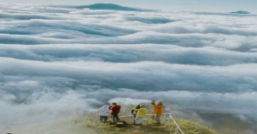 Mirip Gunung Luhur, Negeri Atas Awan di Temanggung Bisa Lihat Puncak Merbabu