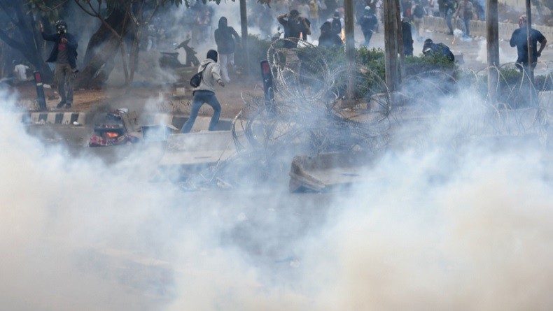 Rusuh Demo di Benhil, Bus Transjakarta Balik Arah ke Blok M