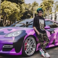 5 Artis Indonesia Pencinta Sneakers, Nomor 4 Harga Sepasang Sepatunya Setara Rumah