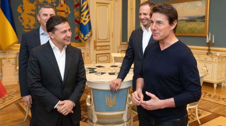 Presiden Ukraina Zelensky Dikritik karena Menerima Kunjungan Aktor Tom Cruise