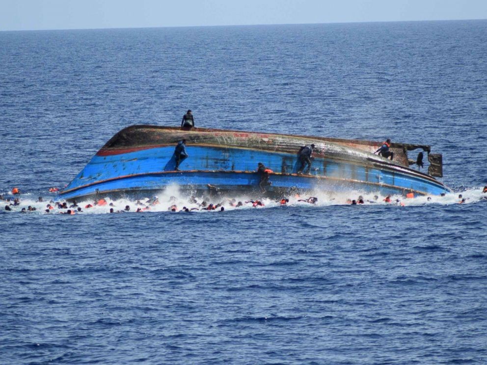 Kapal Imigran Terbalik di Italia, 2 Jenazah Ditemukan dan 25 Lain Hilang