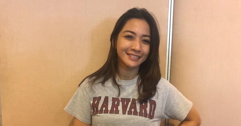 Hesti Purwadinata Sempat Merasa Beban Bersanding   dengan Komedian Senior di Mahkamah Komedi Show