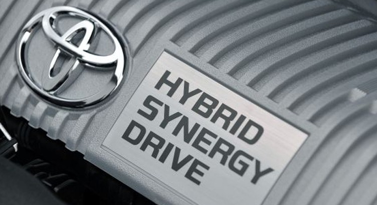 Mengenal Teknologi HSD Toyota, Mobil Bisa Bergerak Hanya dengan Motor Listrik