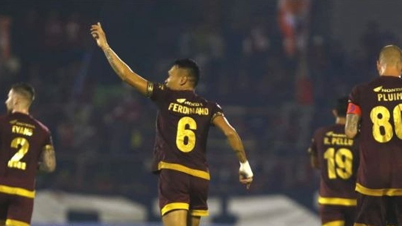 PSM Makassar Kalahkan Lalenok United 3-1, Pluim dan Arfan Kartu Merah