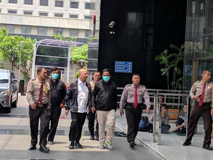 Wali Kota Medan Dzulmi Eldin Tenang saat Tiba di KPK