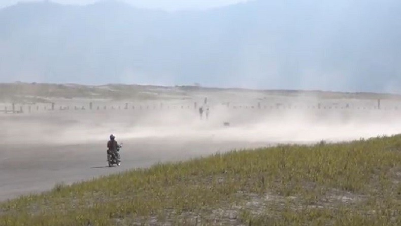 Badai Pasir Hebat Menerjang, 4 Orang Tewas dan Puluhan Lainnya Sesak Napas