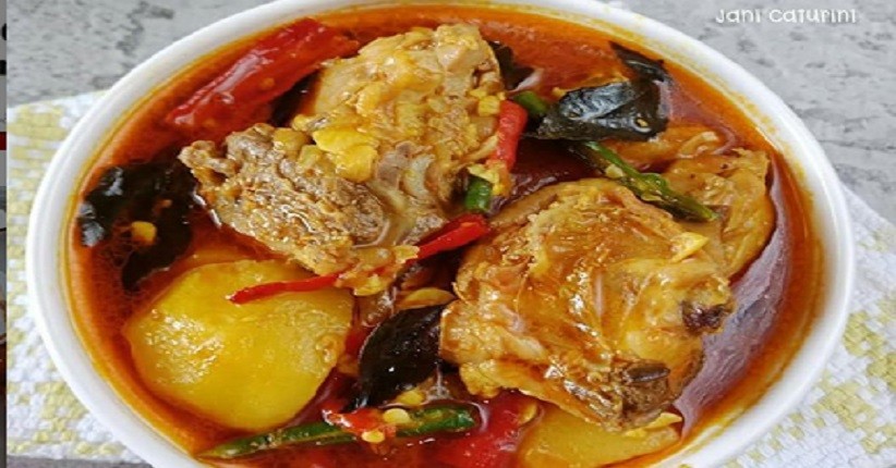 Inspirasi Makan Malam dengan Kari Ayam, Rasanya Bikin Penasaran