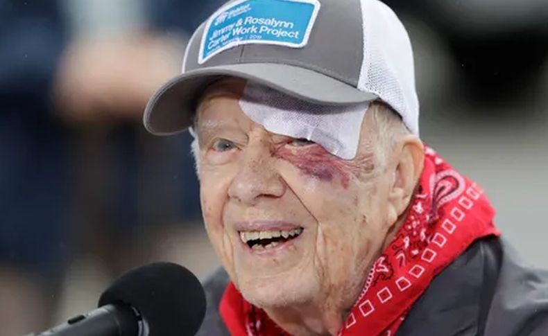 Tolak Perawatan RS, Mantan Presiden AS Jimmy Carter Pilih di Rumah