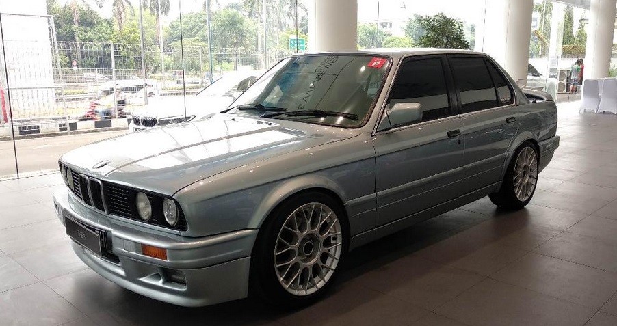 BMW Astra Buka Layanan Restorasi Mobil Klasik