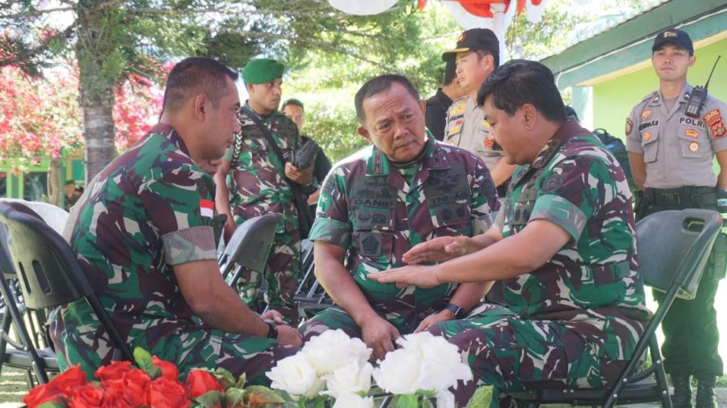 Kunjungi Wamena, Panglima Hadi: Sinergisitas TNI-Polri Kunci Menjaga NKRI