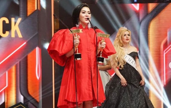 Daftar Pemenang Silet Awards 2019, Salah Satunya Syahrini dan Reino Barack 