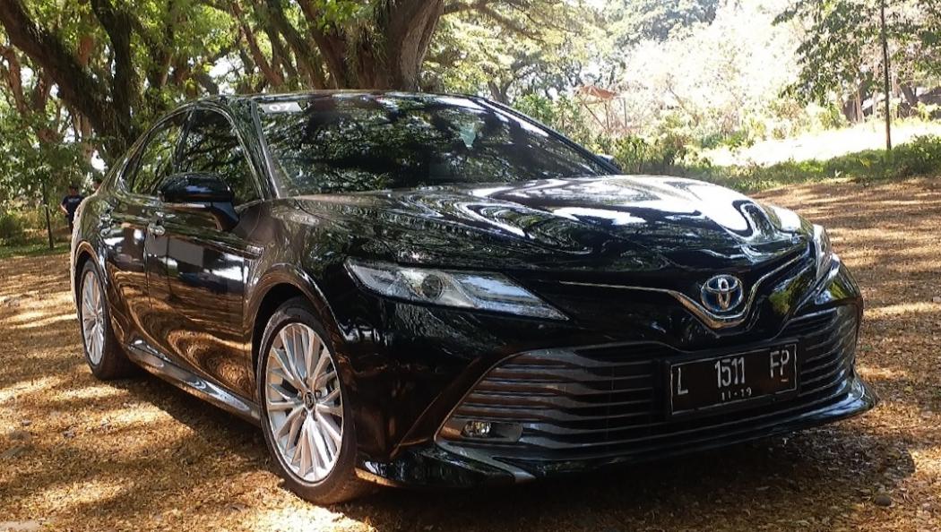 Ada Layanan Toyota Mobile Service, Alasan Konsumen Pilih Sedan Camry Hybrid